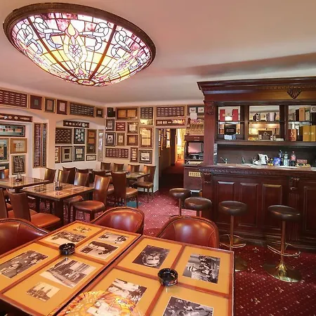 Masonic House 4*
