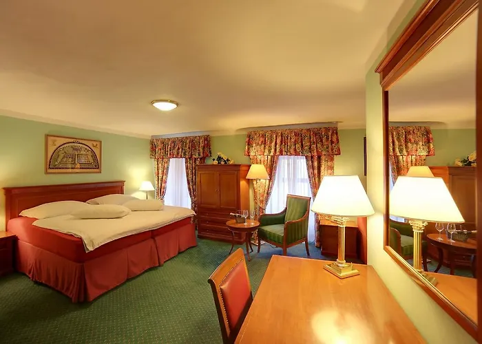 Masonic House 4*