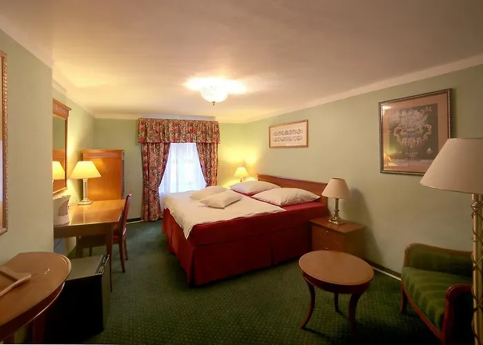 Masonic House 4* Loket